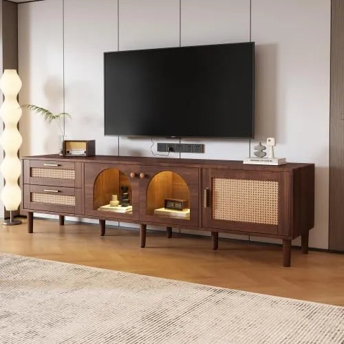 Meuble TV Vintage 180 cm, Éclairage LED, Tiroirs Rotin et Portes Verre