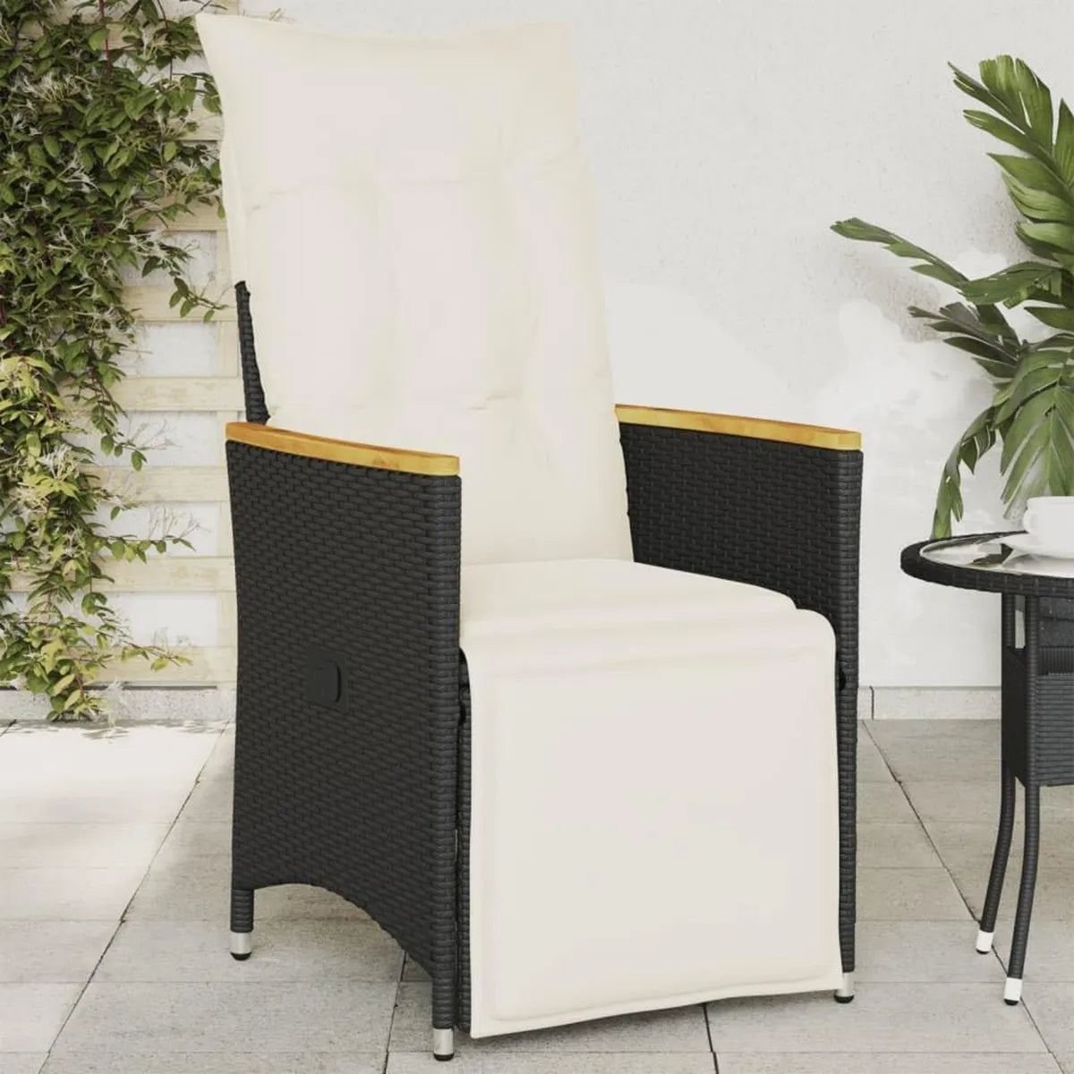 Chaise Longue de Jardin en Rotin avec Coussin Noir