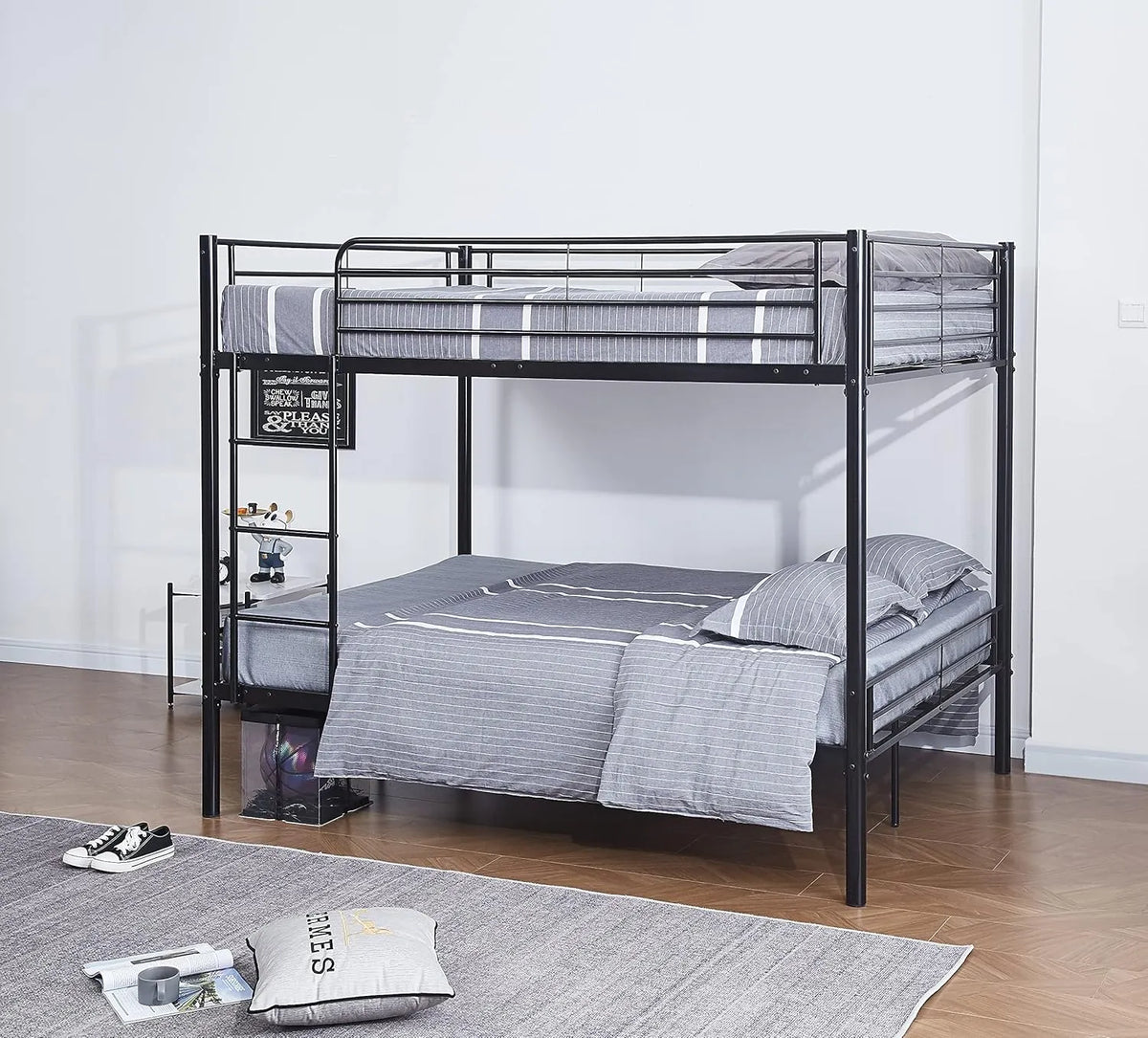 Lit superposé en métal noir Victoria pour 4 personnes 140x190 cm