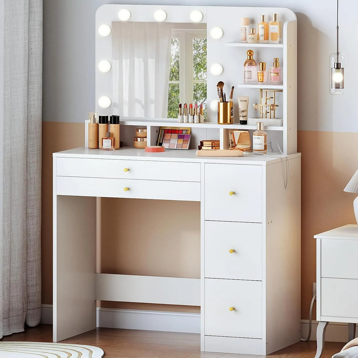 Coiffeuse et table de maquillage avec Miroir et Station de Charge: avec tiroirs, avec étagères, réglable, affichage LED, 2 Étagères, 5 Tiroirs, blanc